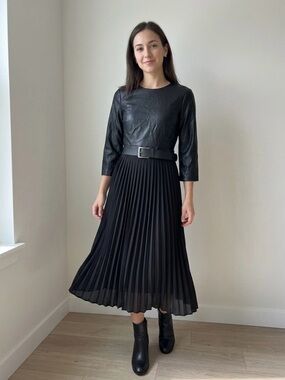 Steve Madden Knox Faux Leather Pleated Midi Dress Black Belted Size 2 NWT